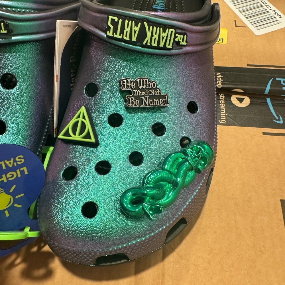 Harry Potter Dark Arts Crocs - Picture 2 of 3
